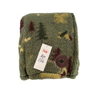 Lug Fall Box 2023 Camp Green Plush Sherpa Throw Blanket